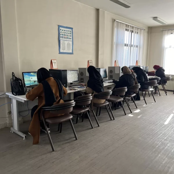 آکادمی وکیل ساناز اسدیپور